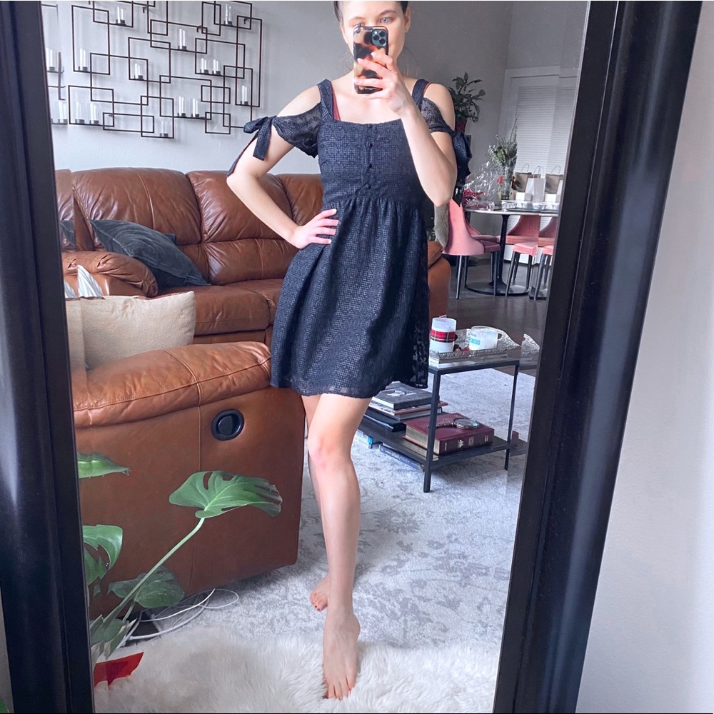 TOPSHOP BLACK TEXTURED OFF THE SHOULDER BOW MINI DRESS SIZE 4